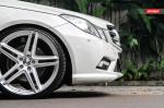 Mercedes-Benz E350 Coupe on Vossen Wheels (VFS5) 2017 года